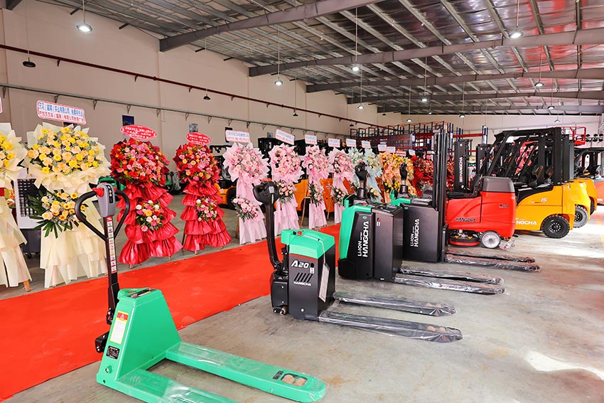 /uploads/image/2025/05/23/Grand-Opening-of-Hangcha-Vietnam-08.jpg Grand-Opening-of-Hangcha-Vietnam-08.jpg